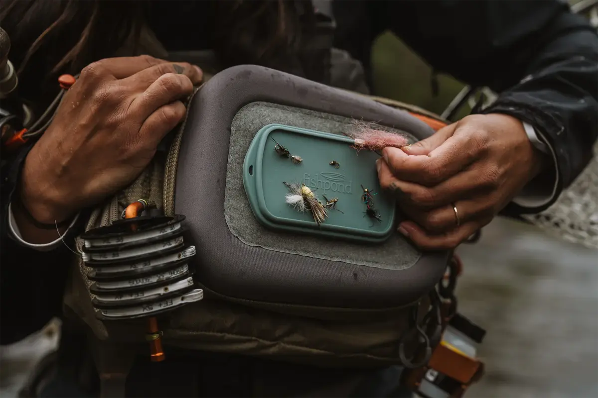 Fishpond Tacky Grande Fly Dock - Magpad
