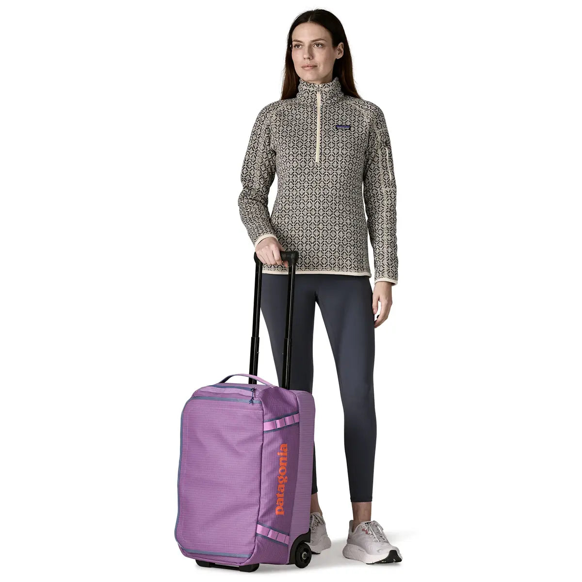 Patagonia Black Hole Wheeled Duffel 40L - Fin & Fire Fly Shop Patagonia Black Hole Wheeled Duffel 40L - Fin & Fire Fly Shop