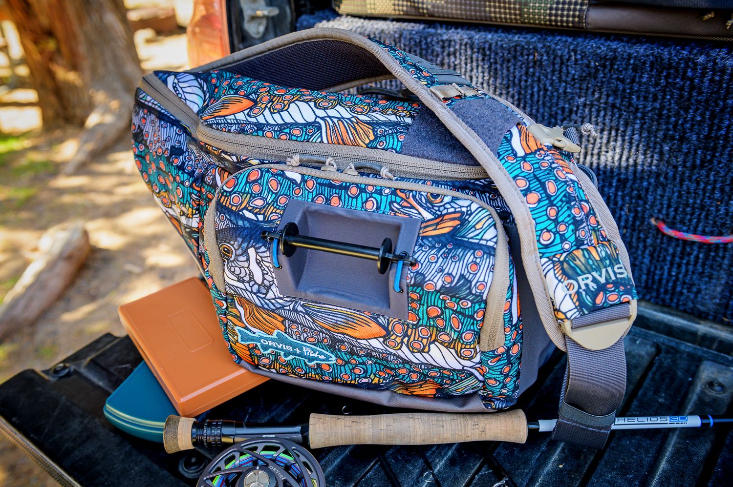 Orvis Sling Pack - Fin & Fire Fly Shop